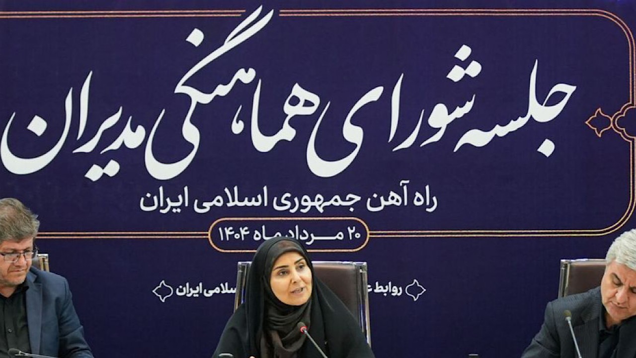 صادق: قطار‌های حومه‌ای باید توسعه یابد