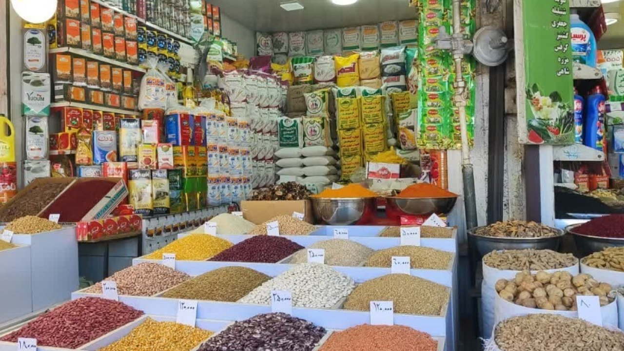 وفور کالا‌های اساسی در بازار/ شکر زیر قیمت مصوب عرضه می‌شود