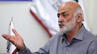 دلالان تلاش می‌کنند مربی دیگری جای نویدکیا بیاورند/ تغییرات کادر فنی در هر تیمی اشتباه بزرگی است