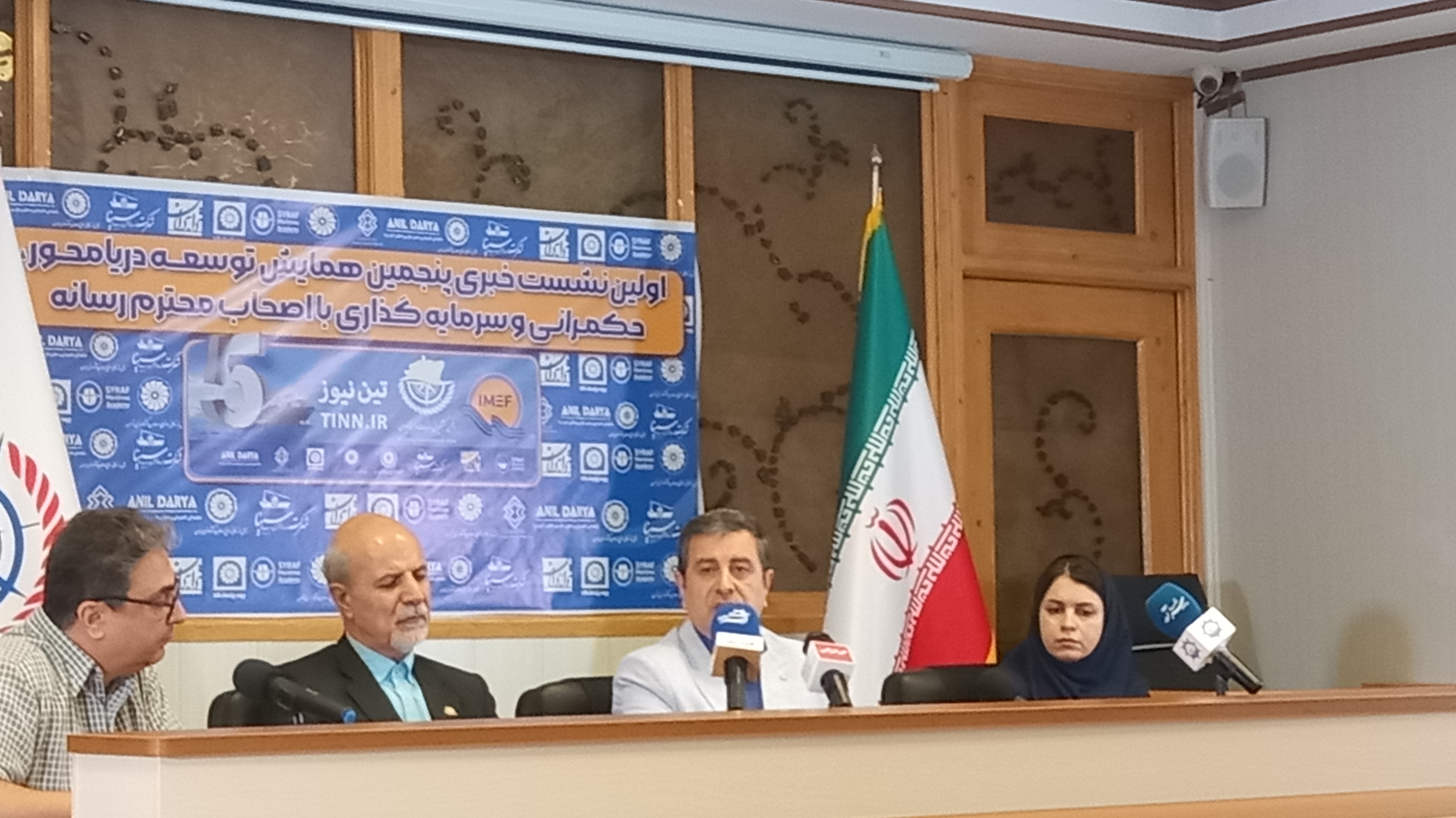 ترانزیت ۶میلیون تن کالا از کریدور شمال-جنوب ایران ترانزیت ۶میلیون تن کالا از کریدور شمال-جنوب ایران