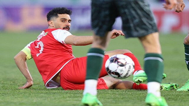 پرسپولیس ۰ – ۰ ذوب آهن/ گزارش زنده بازی