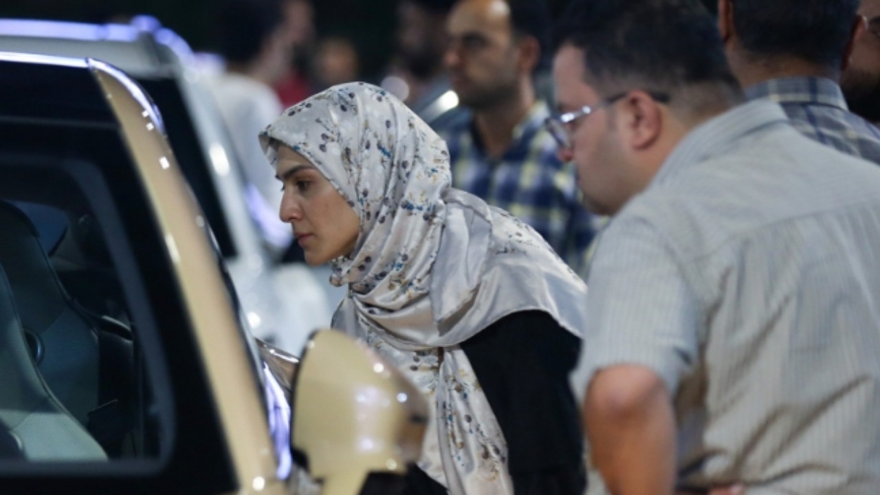 برداشتن شرط سپرده بلوکه شده، دلیل افزایش متقاضیان پیش فروش خودرو است برداشتن شرط سپرده بلوکه شده، دلیل افزایش متقاضیان پیش فروش خودرو است