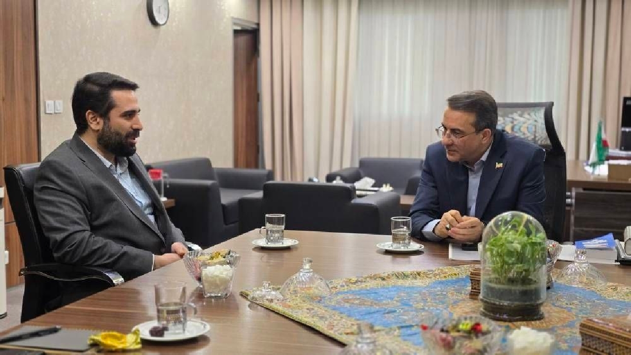 تأکید رئیس سازمان اداری و استخدامی و دبیر شورای عالی فضای مجازی بر همافزایی برای تحقق دولت هوشمند تأکید رئیس سازمان اداری و استخدامی و دبیر شورای عالی فضای مجازی بر همافزایی برای تحقق دولت هوشمند