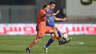 موسوی: با دیدن زمین تختی پایم پیچ خورد/ نباید بازی استقلال را فیلمبرداری می‌کردند