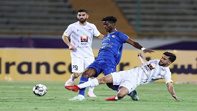 استقلالی‌ها به دنبال بازپس گیری صدر از پرسپولیس قبل از دربی