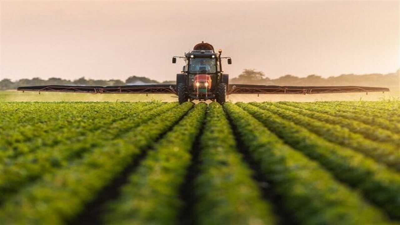 اصلاح مصوبه الگوی کشت نیازمند سالانه ۴۰ همت اعتبار است اصلاح مصوبه الگوی کشت نیازمند سالانه ۴۰ همت اعتبار است
