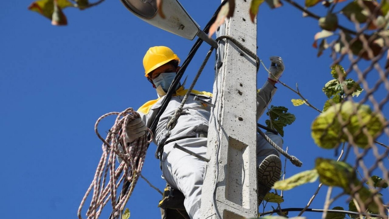 بیش از ۱۰ هزار کیلومتر به شبکه توزیع برق کشور افزوده شد