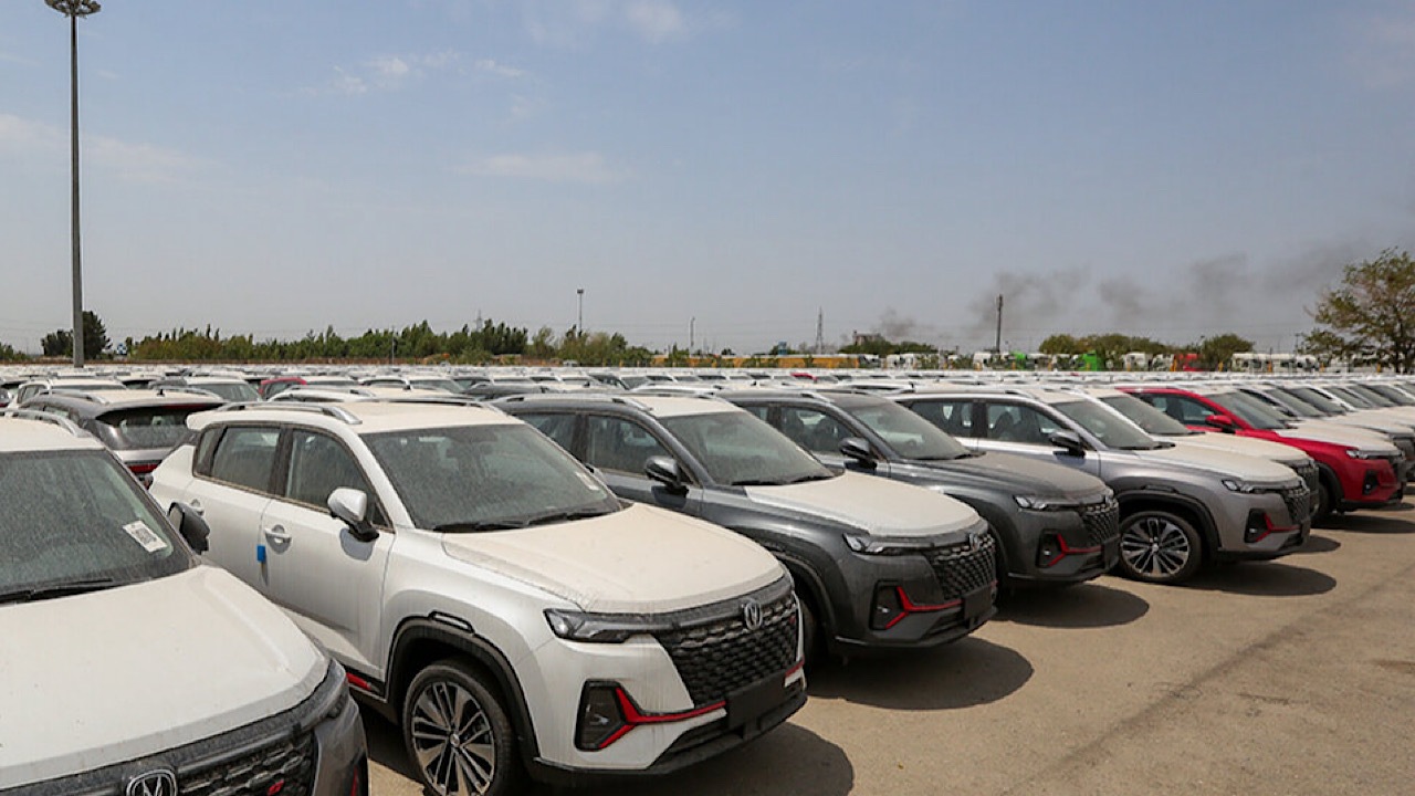 گمرک: ارزش گذاری خودرو‌های وارداتی توسط وزارت صمت انجام می‌شود