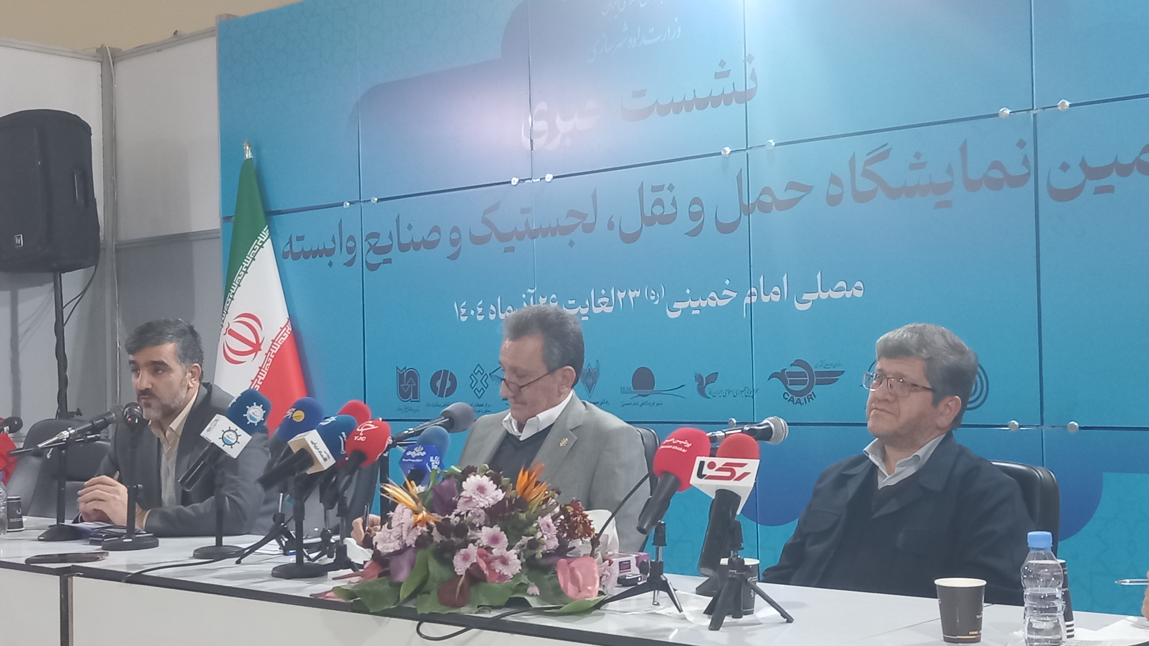 آغاز برقی کردن قطار تهران_ مشهد تا پایان سال آغاز برقی کردن قطار تهران_ مشهد تا پایان سال