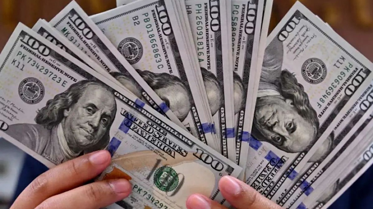 ارز خدماتی از ۱۵ دی با نرخ بازار تجاری محاسبه می‌شود