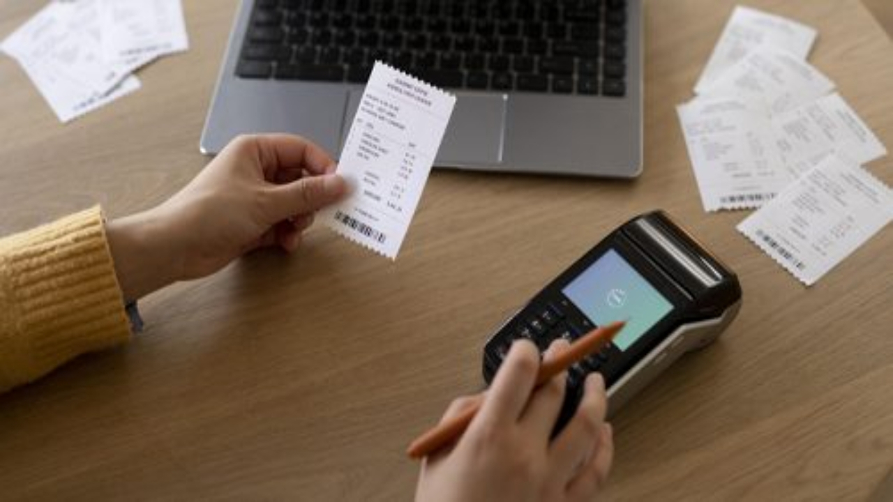 صورتحساب الکترونیک؛ گامی در جهت انضباط مالیاتی و پایان کاغذبازی اصناف صورتحساب الکترونیک؛ گامی در جهت انضباط مالیاتی و پایان کاغذبازی اصناف