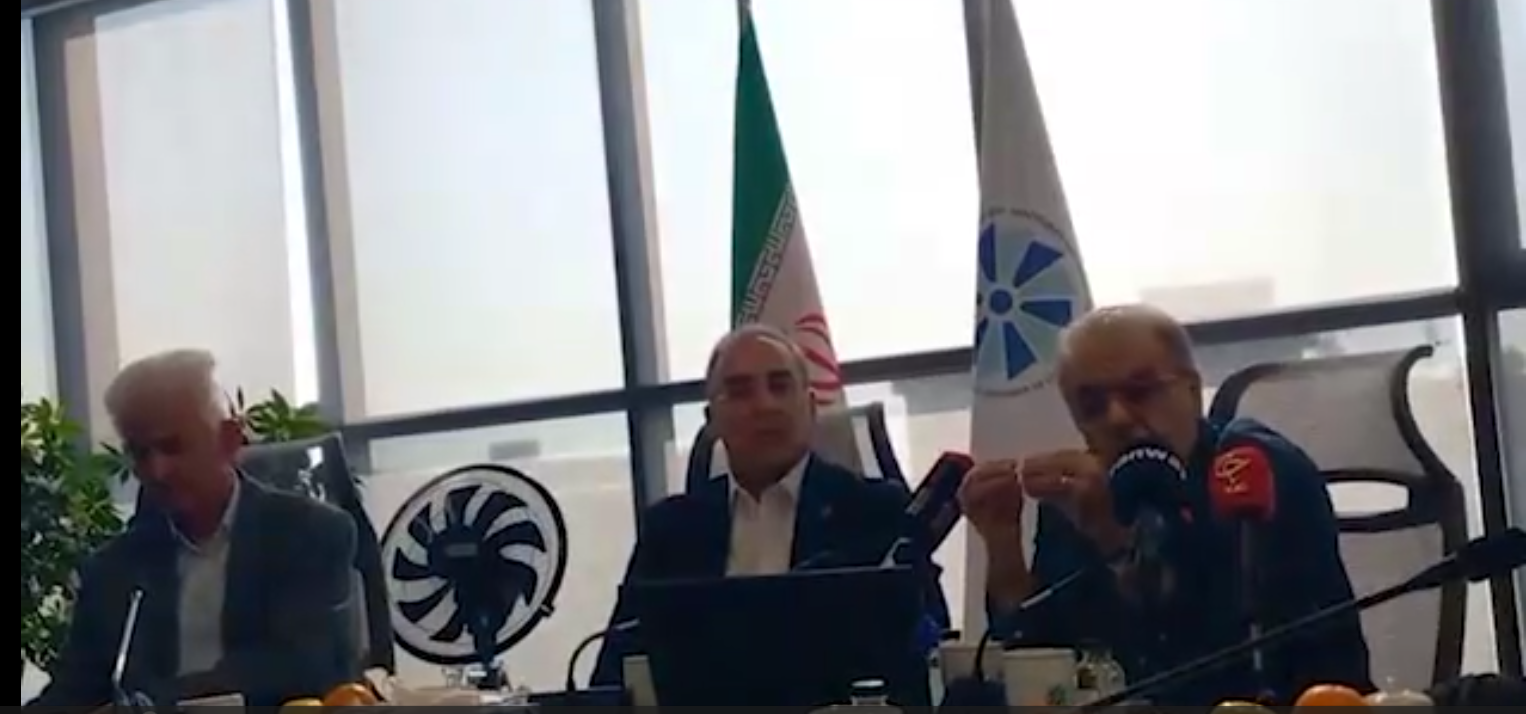 ظرفیت تولید ۱۵۰ هزار دستگاه خودرو تجاری در کشور وجود دارد / ۳۱ سامانه مدیریت صادرات و ورادات کالا را انجام میدهند+ فیلم ظرفیت تولید ۱۵۰ هزار دستگاه خودرو تجاری در کشور وجود دارد / ۳۱ سامانه مدیریت صادرات و ورادات کالا را انجام میدهند+ فیلم