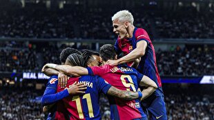 قهرمانی بارسلونا با عبور از رئال مادرید در
الکلاسیکو قهرمانی بارسلونا با عبور از رئال مادرید در
الکلاسیکو