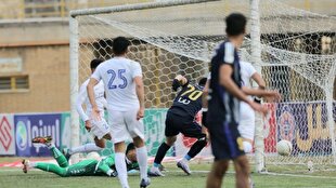 تساوی بدون گل استقلال خوزستان مقابل پیکان تساوی بدون گل استقلال خوزستان مقابل پیکان