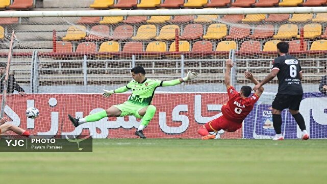 پرسپولیس ۱ – ۳ فولاد خوزستان/ پرسپولیس فرصت بازگشت به صدر را از دست داد پرسپولیس ۱ – ۳ فولاد خوزستان/ پرسپولیس فرصت بازگشت به صدر را از دست داد