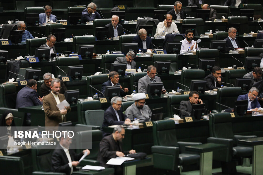 هشدار یک نماینده مجلس درباره موج جدید افزایش قیمت ها و اعتراضات مردم/ نماینده خوی: امروز زمان حذف مسیرهای غلط اقتصاد کشور است هشدار یک نماینده مجلس درباره موج جدید افزایش قیمت ها و اعتراضات مردم/ نماینده خوی: امروز زمان حذف مسیرهای غلط اقتصاد کشور است