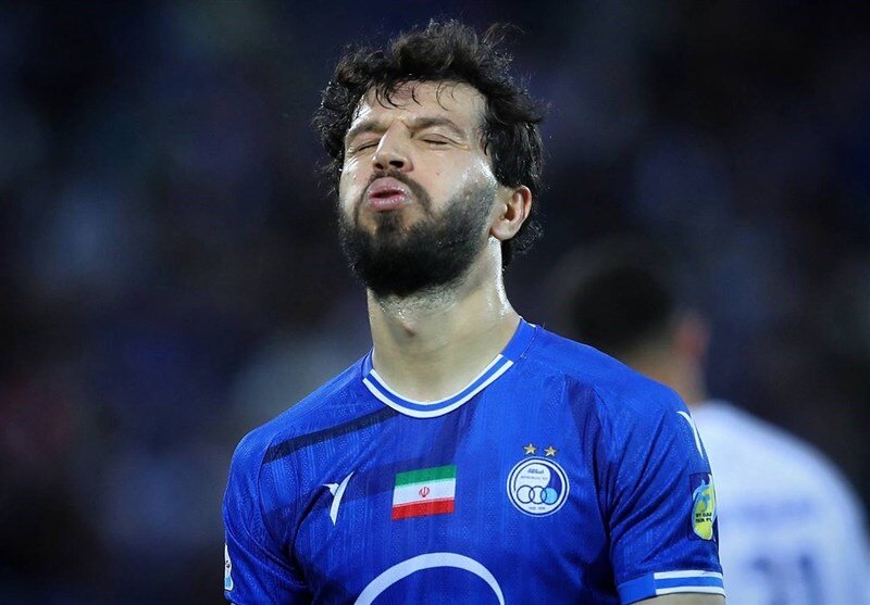 ضرر هافبک خارجی استقلال برای آبی‌ها