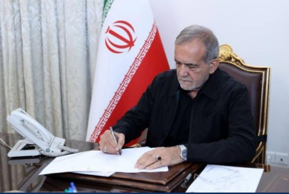 فوری/ پیام مهم پزشکیان؛ حاکمیت برابر آسیبدیدگان مسئول است/ در رسیدگی به بازداشتیها نهایت دقت را میکنیم/ مزدوران اعتراضات را به خشم نامقدس بدل کردند فوری/ پیام مهم پزشکیان؛ حاکمیت برابر آسیبدیدگان مسئول است/ در رسیدگی به بازداشتیها نهایت دقت را میکنیم/ مزدوران اعتراضات را به خشم نامقدس بدل کردند