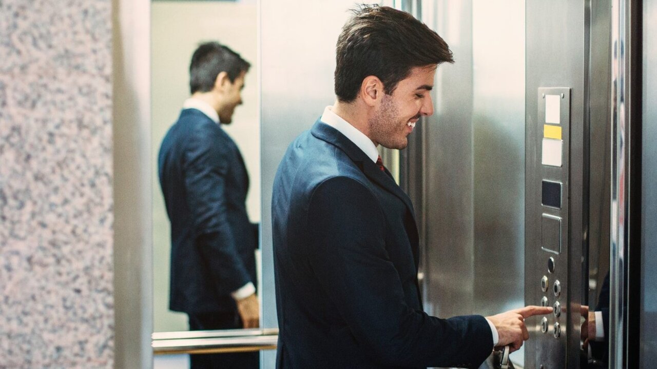 هنگام قطع برق در آسانسور چه کنیم؟