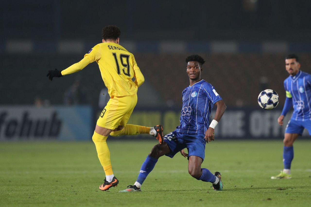 تصمیم جنجالی ساپینتو؛ ستاره استقلال از تمرین اخراج شد! تصمیم جنجالی ساپینتو؛ ستاره استقلال از تمرین اخراج شد!