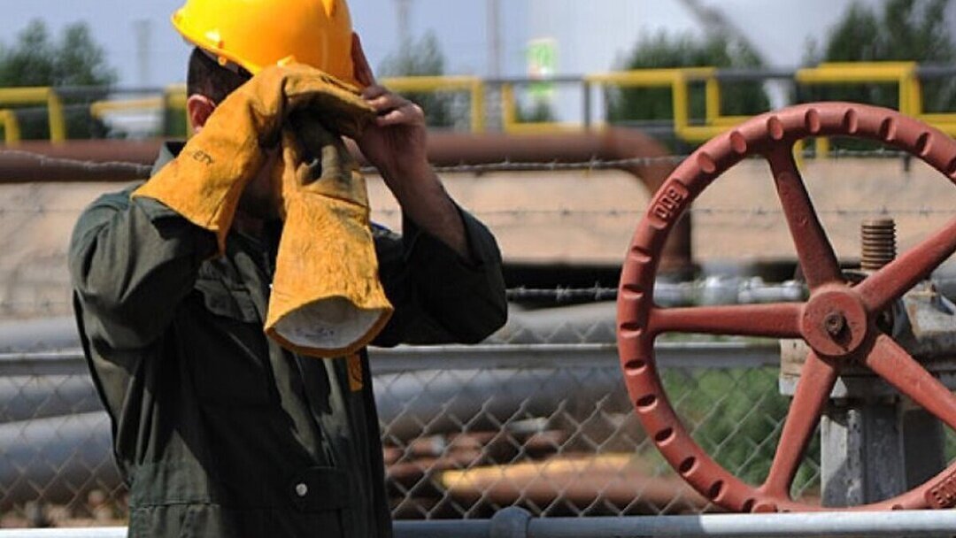 سهم دستمزد کارگر در قیمت تمام شده تولید مشخص شد/ افزایش دستمزد کارگران، نرخ تورم را بالا می‌برد؟