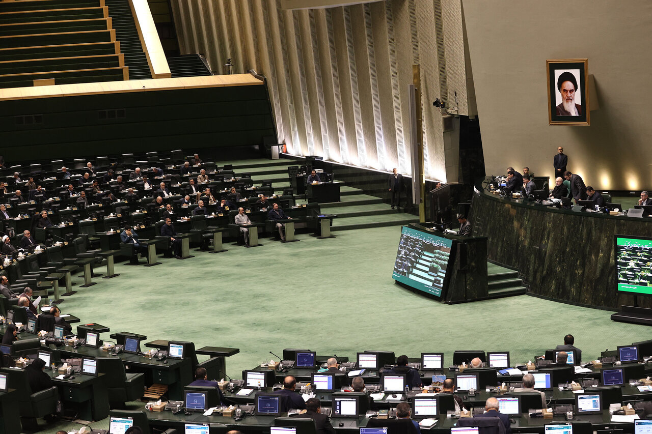 دو وزیر پزشکیان برای پاسخ به سوالات نمایندگان به مجلس می آیند + جزئیات