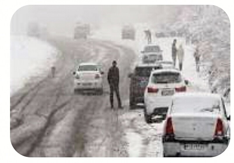 برف در جاده‌ها/ این میزان از راه‌های مواصلاتی برف‌روبی شد