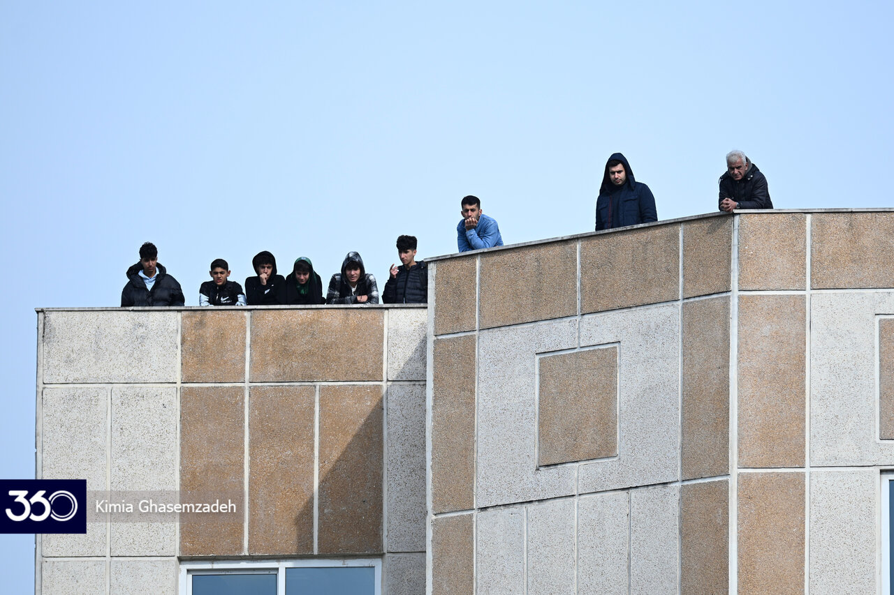 عکس | چند مرد تماشاگر بازی زنان استقلال شدند عکس | چند مرد تماشاگر بازی زنان استقلال شدند