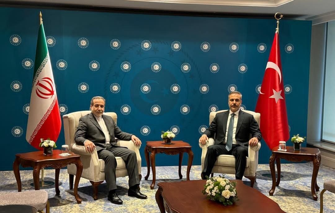 ببینید | عراقچی در ترکیه: آماده ورود مجدد به مذاکرات هستهای هستیم اگر… ببینید | عراقچی در ترکیه: آماده ورود مجدد به مذاکرات هستهای هستیم اگر…