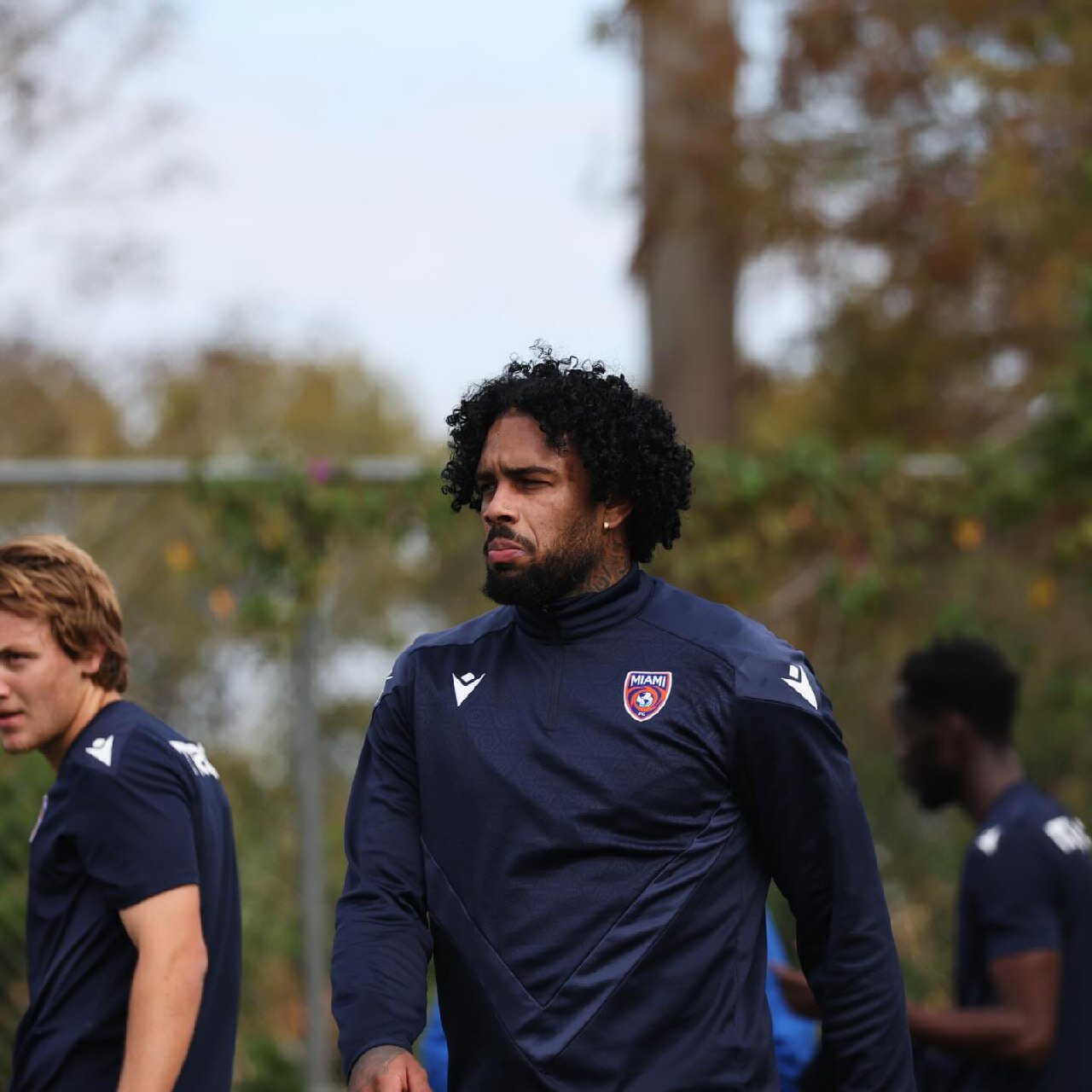 عکس | ستاره پرسپولیسی با استایل متفاوت در میامی عکس | ستاره پرسپولیسی با استایل متفاوت در میامی