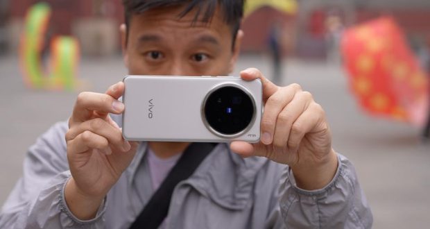 آیفون از گوشی‌های چینی کپی‌برداری می‌کند