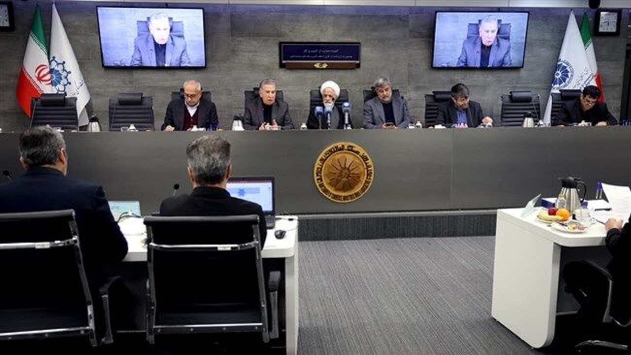 از مخالفت دولت با تغییر مرجع تاکسی‌های اینترنتی تا لزوم حمایت از بنگاه‌ها