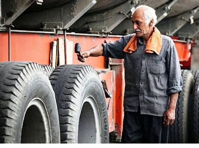 پرداخت کرایه رانندگان کامیون پس از ۶ ماه / سوخت و لاستیک مهم‌ترین درخواست رانندگان کامیون