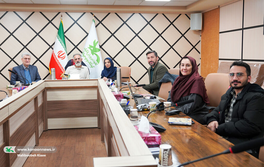 ۳۹۴ اثر کودک و نوجوان برگزیده دوسالانه هنرهای تجسمی کانون شدند