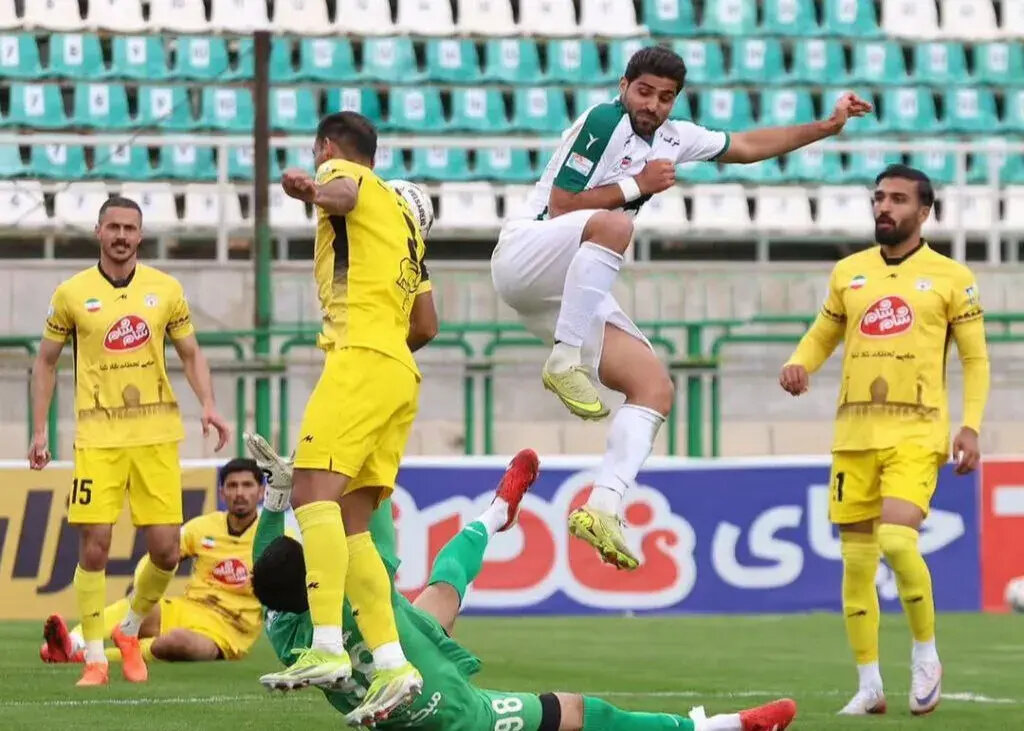 اولین شکایت از ذوب؛ بازی را ۳ هیچ کنید / اعتراض سریع فجر به حضور رحمان در زمین