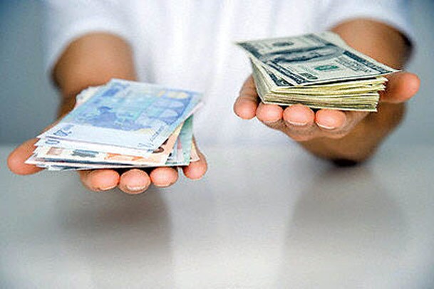 اصلاح سیاست‌های ارزی کشور راهکار مناسب برای مقابله با بی ثباتی ارز است