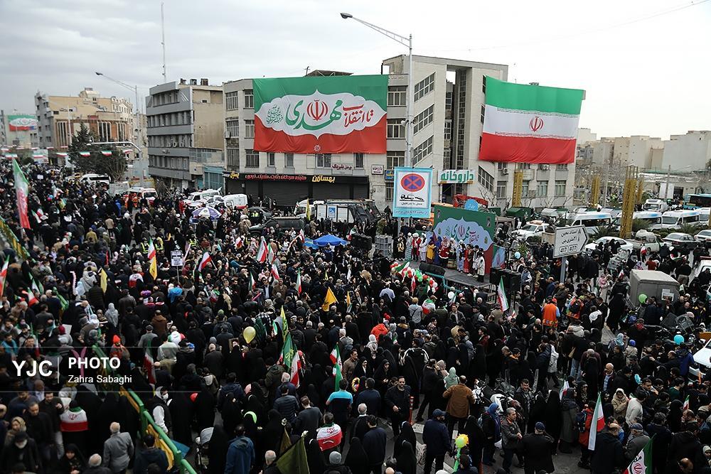 اولویت اصلی مدیران و مسئولان کاهش فشار و مشکلات مردم است