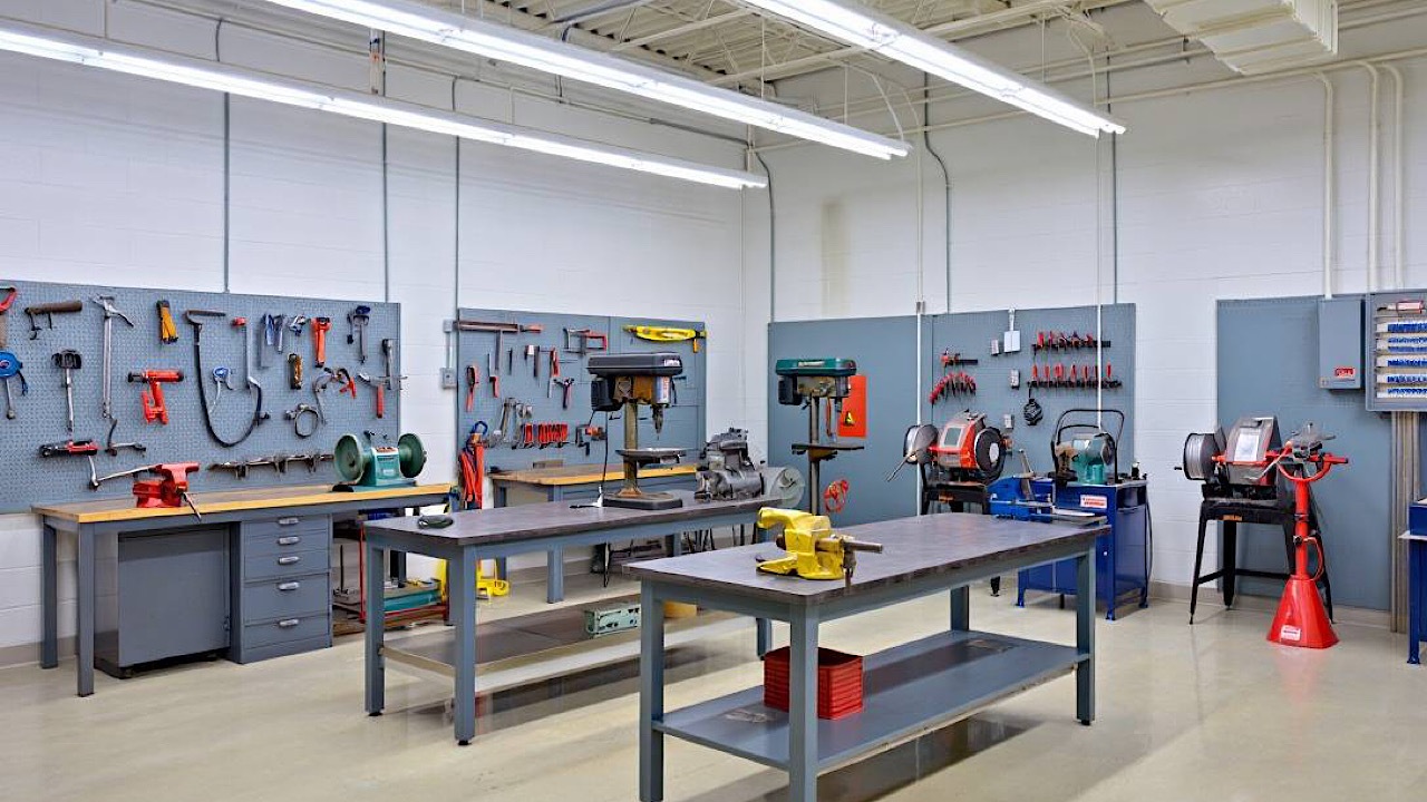 شرایط تاسیس آموزشگاه فنی و حرفه‌ای در تهران