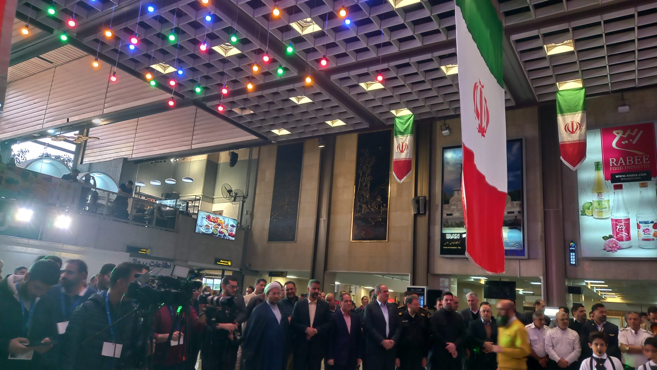 مراسم سالگرد پیروزی انقلاب اسلامی ایران برگزار شد مراسم سالگرد پیروزی انقلاب اسلامی ایران برگزار شد