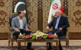 دیدار مهم قالیباف با عاصم منیر/ از تعریف قالیباف از ارزش صلح برای نظامیها تا ابراز خوشحالی عاصم منیر از مسئولان باهوش ایرانی + جزئیات دیدار مهم قالیباف با عاصم منیر/ از تعریف قالیباف از ارزش صلح برای نظامیها تا ابراز خوشحالی عاصم منیر از مسئولان باهوش ایرانی + جزئیات