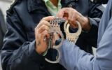 دستگیری فروشنده اسلحه در بازار تهران دستگیری فروشنده اسلحه در بازار تهران
