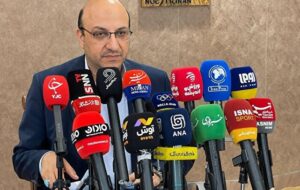 اتراچالی و گلشاد نژاد پرچمداران کاروان ایران در بازیهای آسیایی آیچی &#۸۲۱۱; ناگویا
