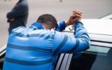 دستگیری مأمورنما با سلاح و کارت بسیج در تهران دستگیری مأمورنما با سلاح و کارت بسیج در تهران