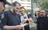 هنرمندان مقاومت به سوگ رهبر شهید نشستند هنرمندان مقاومت به سوگ رهبر شهید نشستند